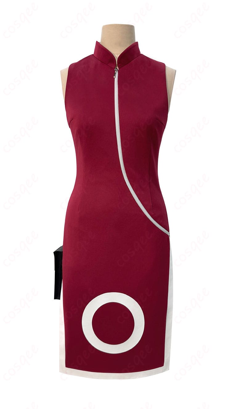 チャイナドレスの正面のディテール。襟や花柄など、細かい部分まで美しく再現されています。