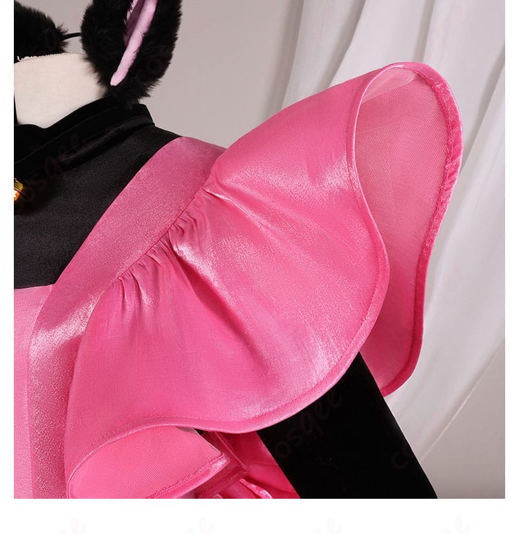 衣肩のデザインと装飾細部、コスプレ衣装の特徴的なディテール