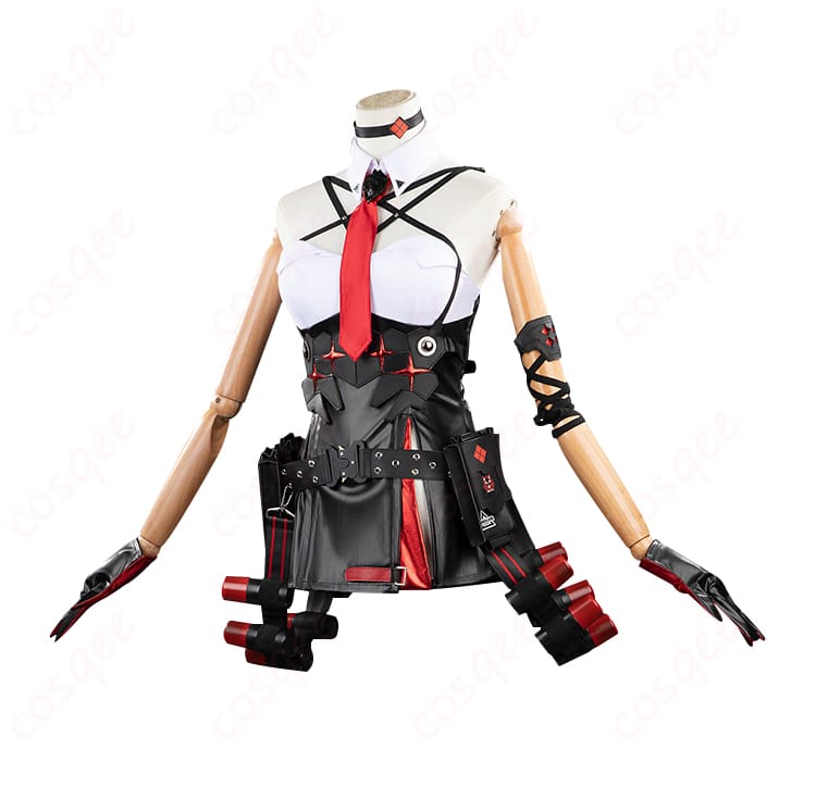 内側のコスプレ衣装側面のデザインとフィット感。