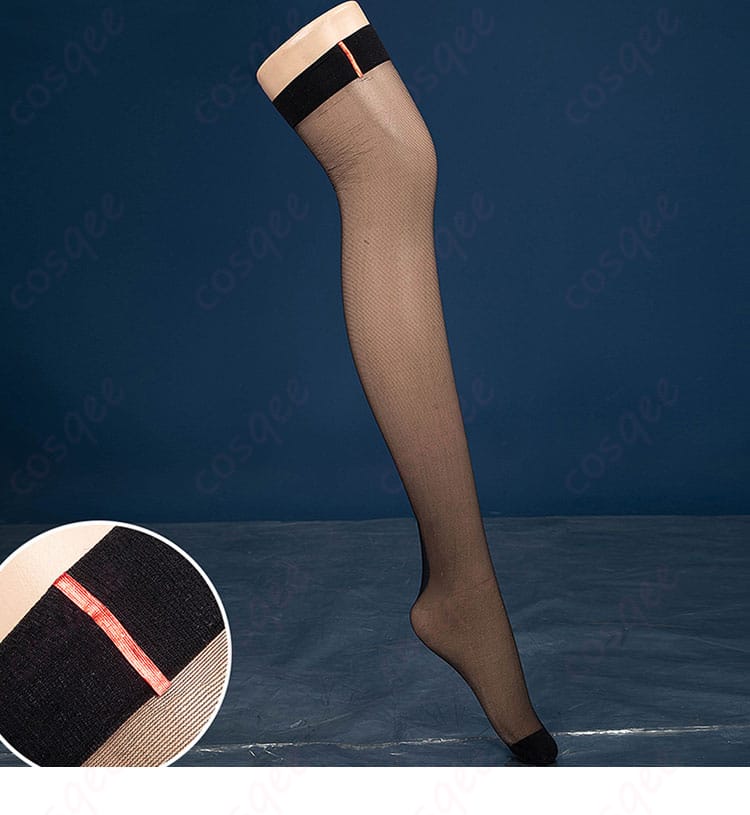 ラピのコスプレ衣装に合う美しいタイツ装飾。