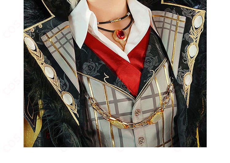 ネックレスの装飾の細部。細かいデザインが特徴的なネックレスのディテール。