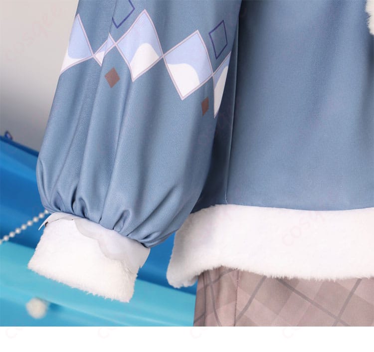 衣袖装飾の詳細。細部まで再現されたデザインが、コスプレ衣装の完成度を高めます。