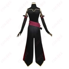 コードギアスのC.C.黒の騎士団衣装で凛とした存在感をまとうコスプレ - 3枚目の画像（サムネイル）