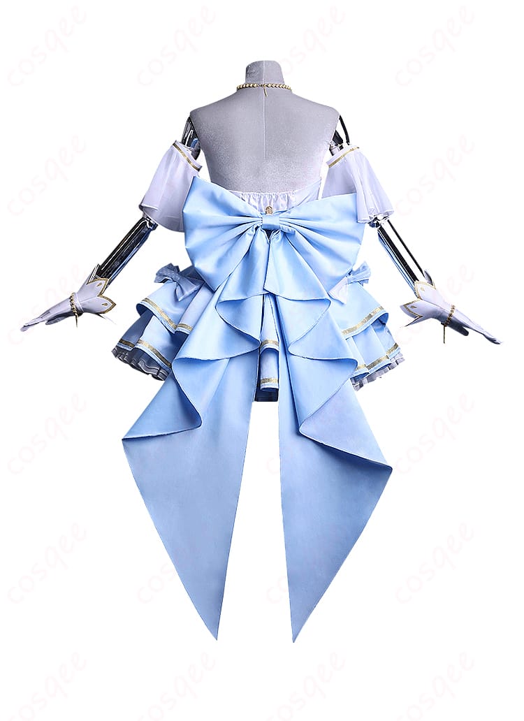 86 ヴラディレーナ・ミリーゼ コスプレ衣装 背面画像 服の背中デザインが再現されている