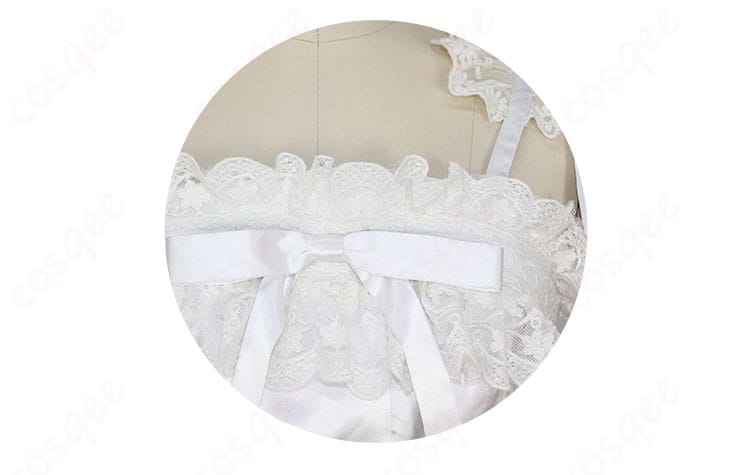 黒執事 エリザベス・ミッドフォード コスプレ衣装 胸前装飾の細部 細かいデザインが魅力