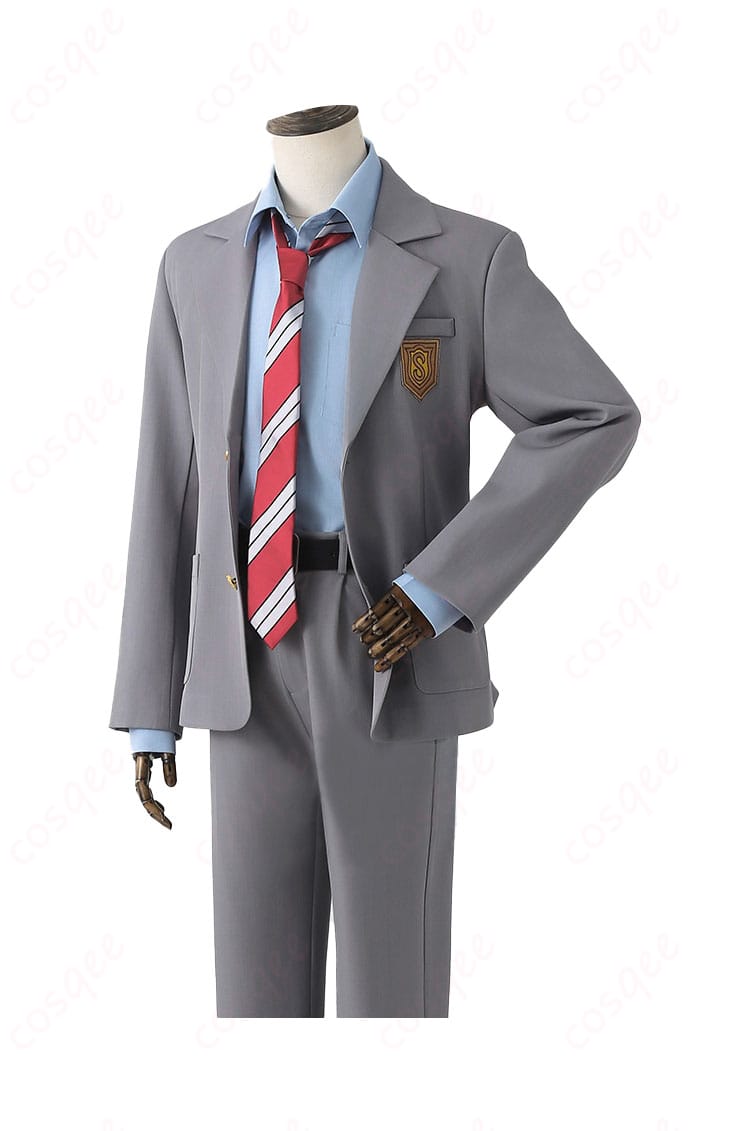 有馬公生コスプレ衣装の側面ビュー。美しいラインと完璧なフィット感が特徴の制服デザイン。