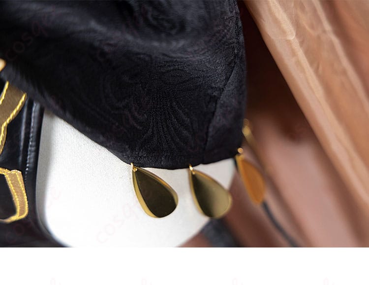 ランサー(エレシュキガル)コスプレ衣装の衣摆の装飾詳細。美しいフリルとディテールでキャラクターを再現!