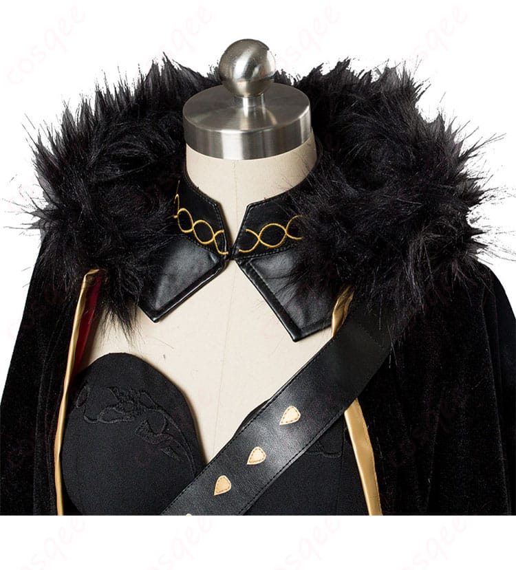 服装の襟元装飾細部画像 – エレシュキガルの衣装の美しい襟元の装飾。