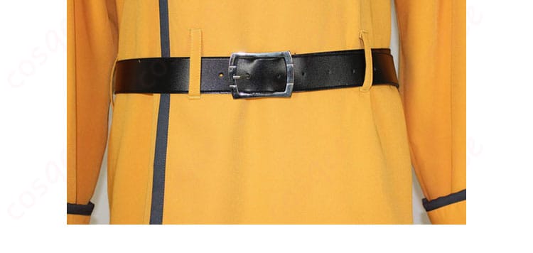 腰ベルト装飾の細部。オレスキーのコスプレ衣装に施された腰の装飾に注目。