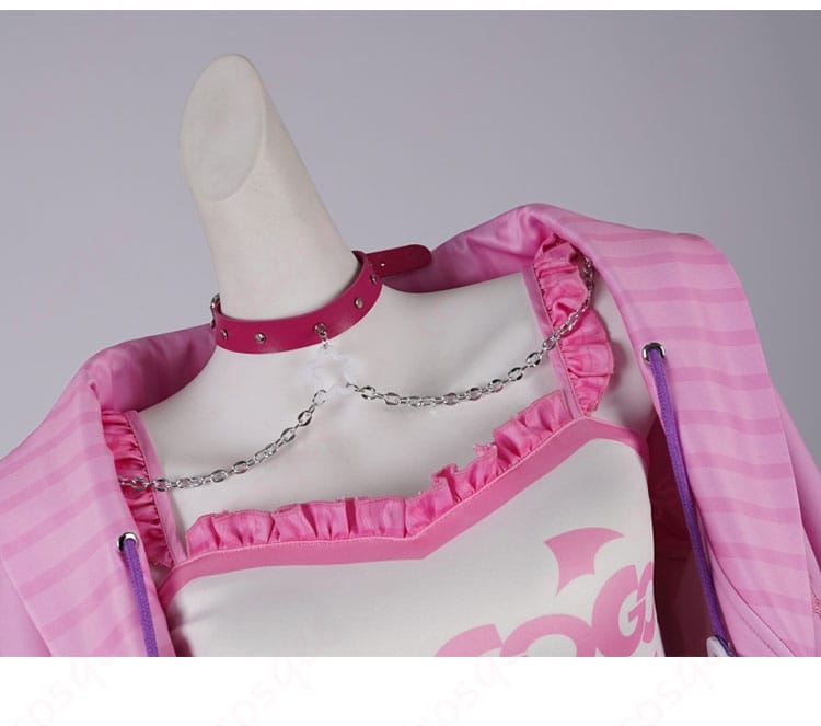 ネックレス装飾のディテール - キャラクターにぴったりの繊細なネックレス装飾