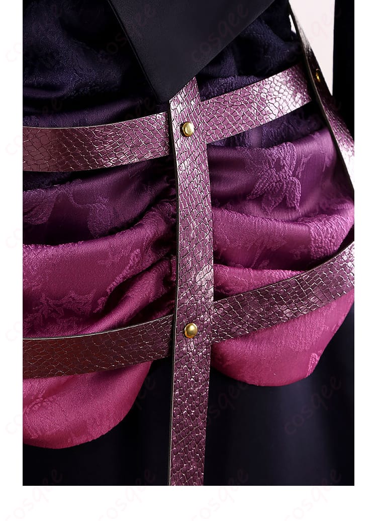 巴日和 コスプレ衣装 花柄の装飾細部。衣装の華やかなデザインが引き立つ