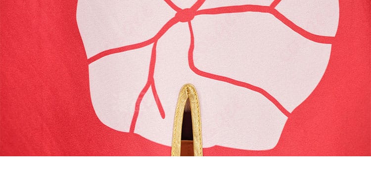 ナタ コスプレ衣装の衣裾部分の装飾細節。華やかなデザインが目を引きます。