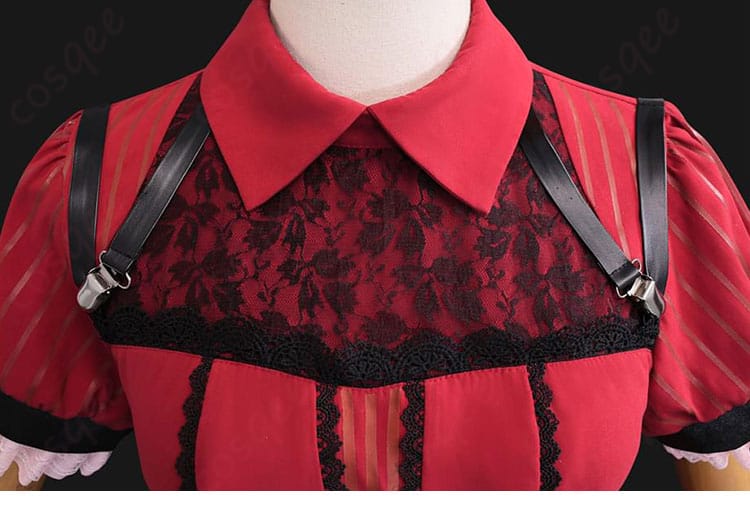 衣装の胸元装飾の詳細、シオリ・ノヴェラのコスプレ