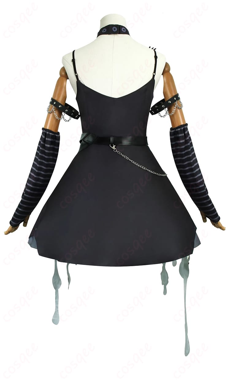 シオリ・ノヴェラ コスプレ衣装背面ディテール、後ろの装飾とスタイル