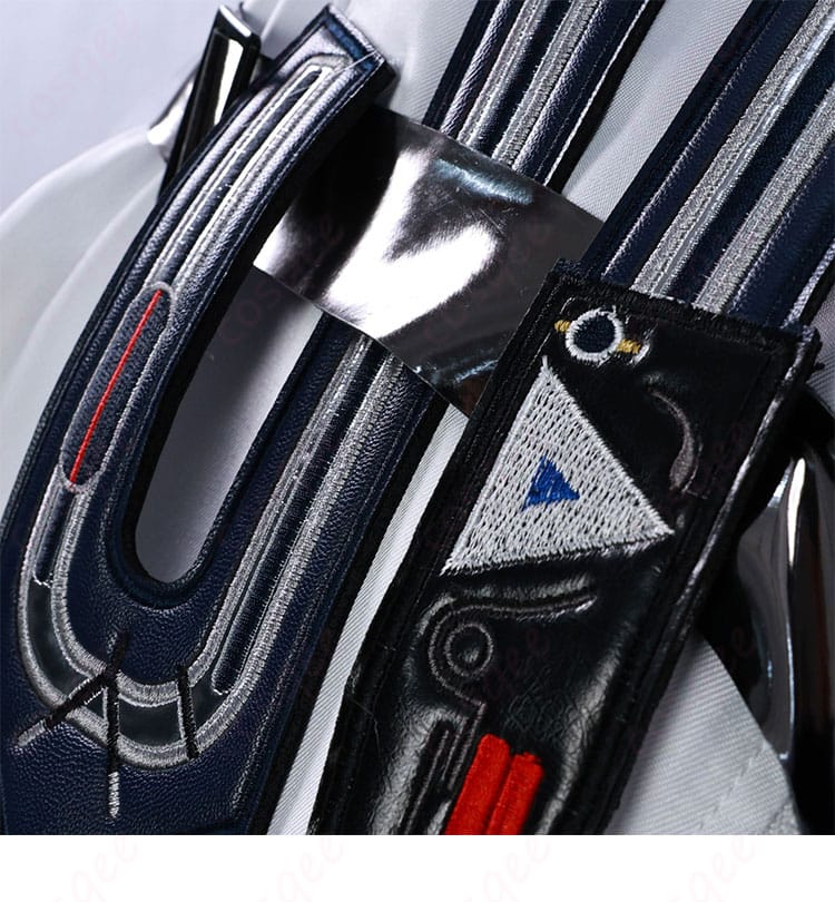 アークナイツ コントレール コスプレ衣装 胸前の装飾ディテール。細部までこだわったデザインが魅力的です。