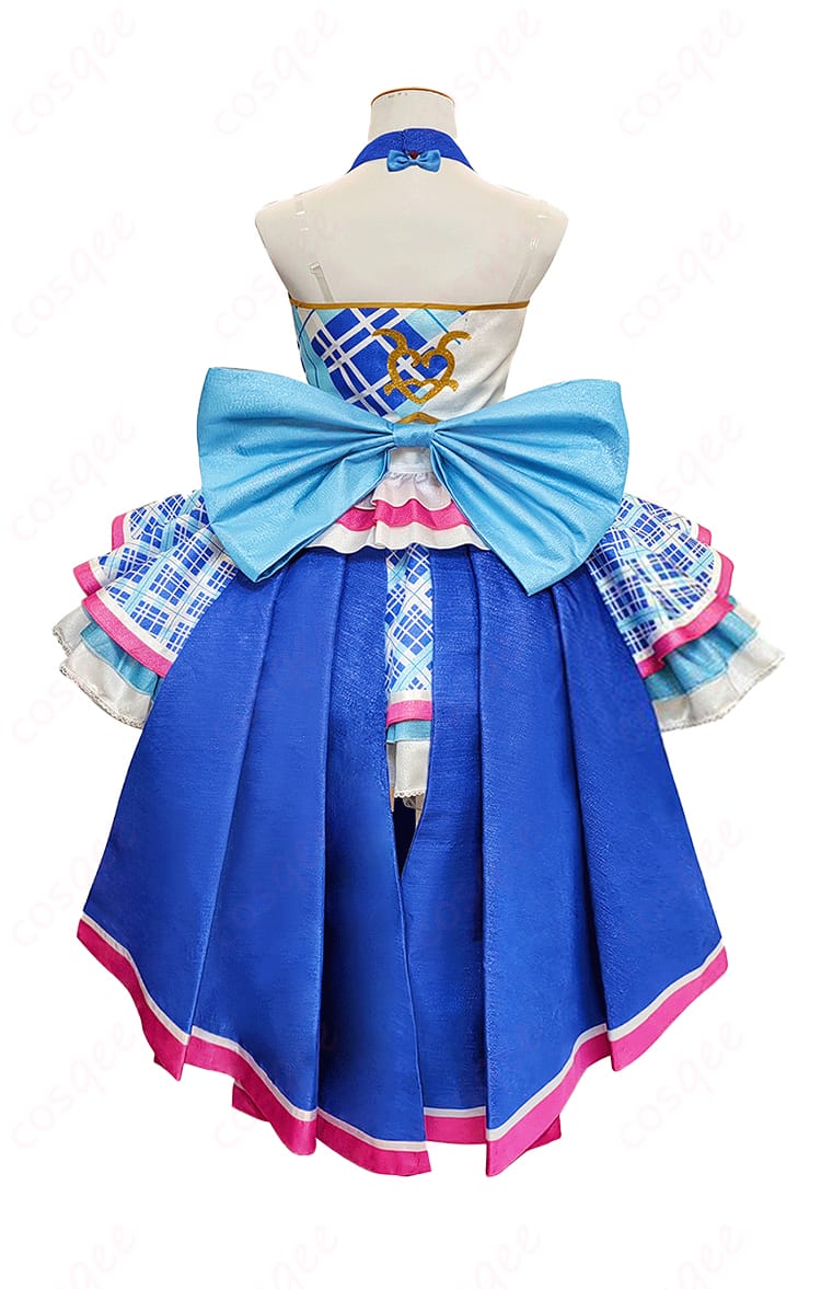 真中らぁら コスプレ衣装 背面画像 - 背面のデザインやディテールがよく分かる画像