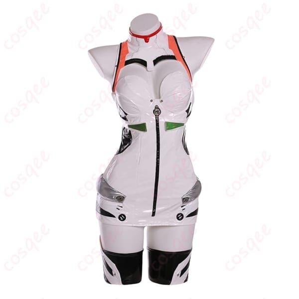 綾波レイの静けさを纏うコスプレ衣装 近未来スーツ風で写真映えも抜群