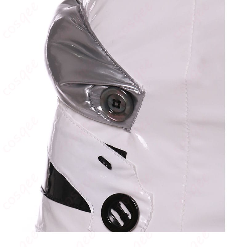 綾波レイ コスプレ衣装の腰部装飾の詳細画像。美しいアクセサリーが追加されています。