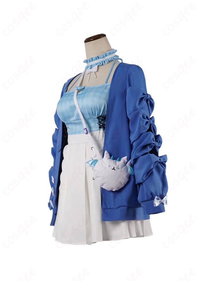 フワワ カジュアルコスプレ衣装 横からのシルエット公開 動きやすさをイメージ