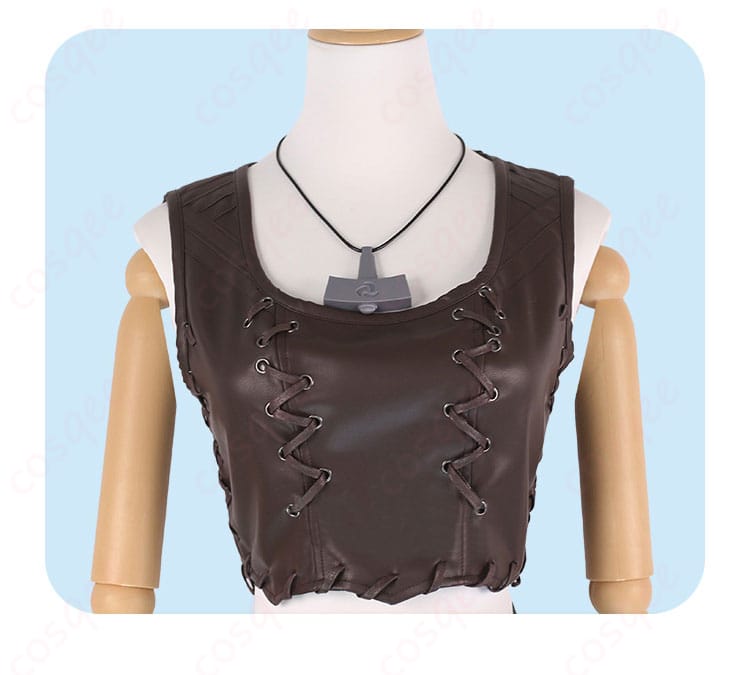 服上衣装飾の詳細。弓使いコスプレ衣装の刺繍や装飾を細かくチェック。