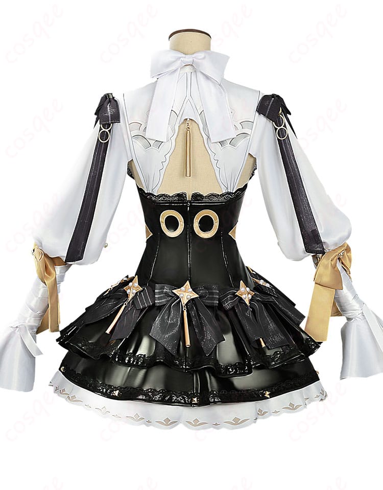 商品背面図。アストラ・ヤオの背面の装飾と衣装の美しい仕上がりを確認できます。