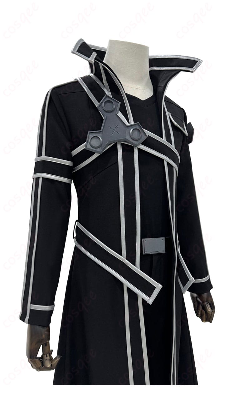 キリト コスプレ衣装 衣襟装飾の詳細。こだわりのデザインが際立つ襟の装飾。