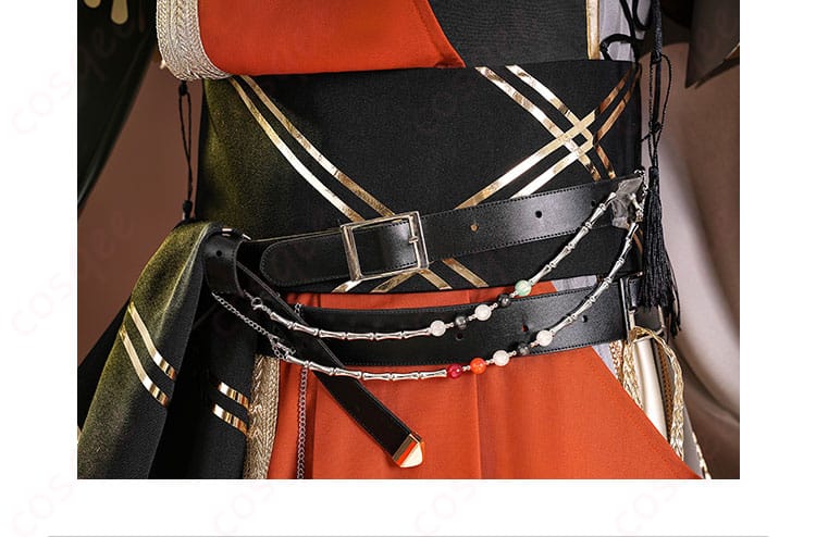 腰飾りのディテール - 傭兵のコスプレ衣装の腰飾りに焦点を当てた画像