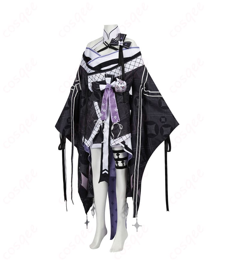 着物コスプレ衣装の側面からの視点。衣装のフィット感とラインがわかりやすく見える画像です。