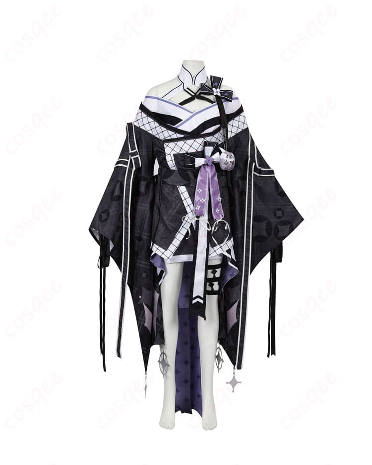 ベスティア・ゼータの正面から見たコスプレ衣装の詳細。着物のデザインが美しく、ファン必見の一枚。