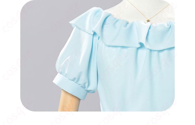 肩袖飾りの詳細 - 肩袖の装飾が特徴的な長崎そよ私服コスプレ衣装。