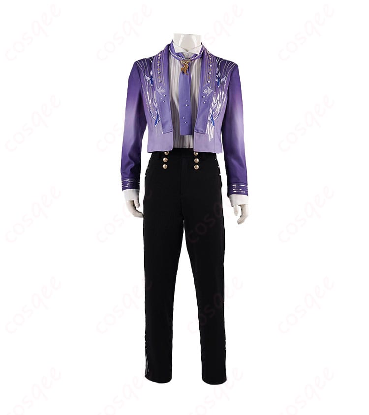 ホムラのコスプレ衣装の正面ビュー。ディテールが忠実に再現されています。