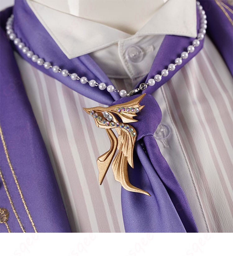 ホムラのコスプレ衣装の美しいネックレスの装飾ディテール。