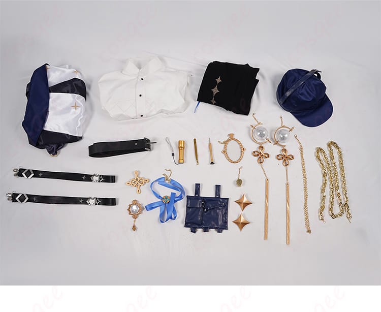 すべてのセット内容を展示した画像。衣装一式が揃っていることが確認できます。