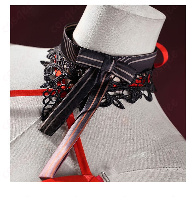 式波・アスカ・ラングレー WILLE版 コスプレ衣装の首飾りの細部画像。美しい装飾が特徴的。