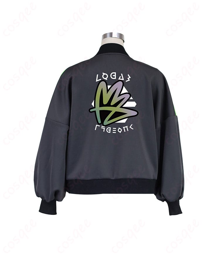 ポケモンレジェンズZ-A 主人公 コスプレ衣装(コート・帽子)の背面図。後ろのディテールも細かく再現されています。