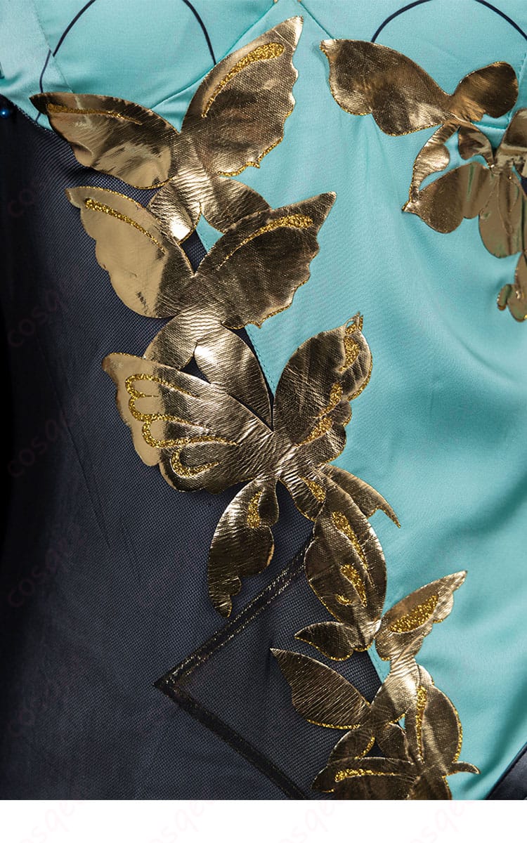 蒼穹（CangQiong）コスプレ衣装の衣襟に施された蝶の装飾細部。優雅で美しいデザイン。
