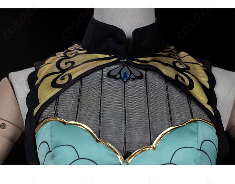 蒼穹（CangQiong）コスプレ衣装の襟の装飾細部。繊細な刺繍と豪華なデザイン。