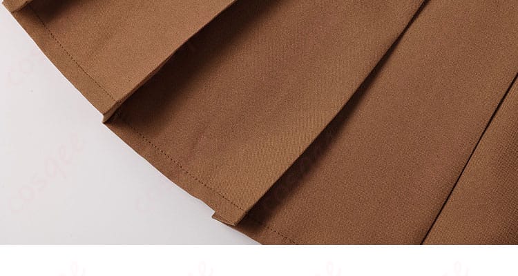 間桐桜 コスプレ衣装のスカート装飾の詳細。美しいラインと上品なデザイン。