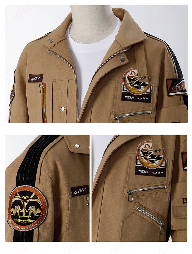 衣装の衣領、袖、胸前の装飾ディテール。キャラクターらしさが際立つ細部までこだわった作り。