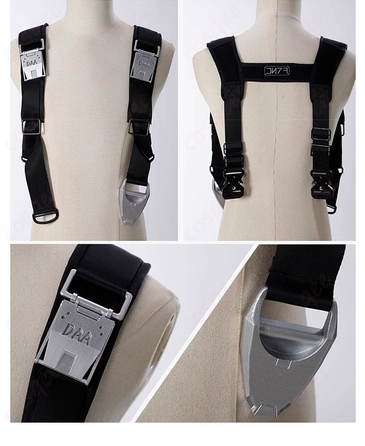 マヒルのコスプレ衣装の肩ベルト装飾ディテール。肩部分のディテールと装飾の美しさを強調。