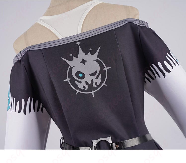 ホロライブ 輪堂千速 コスプレ衣装の背面装飾細部。背中のデザインとディテールが特徴的な部分です。