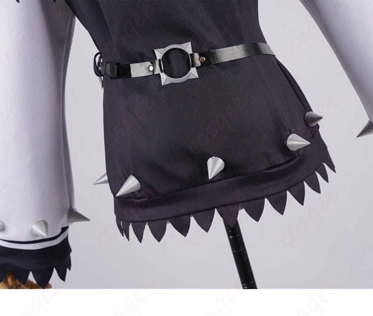 ホロライブ 輪堂千速 コスプレ衣装の衣裾装飾細部。衣裾部分の精巧なデザインが特徴的です。