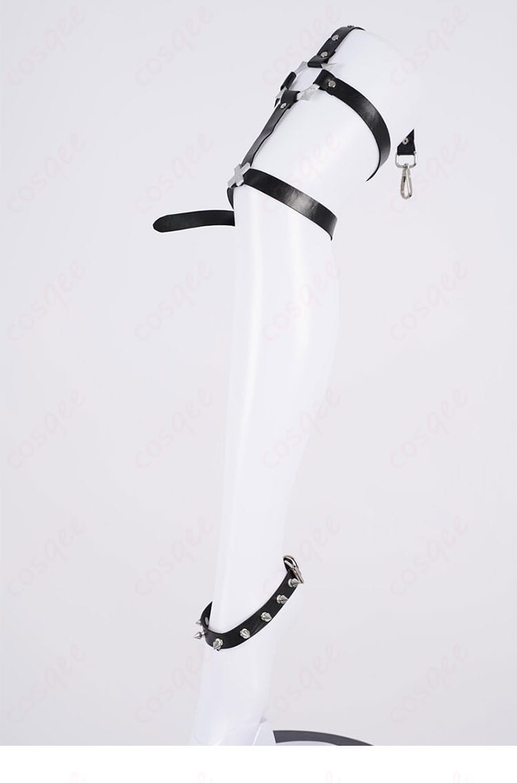 ホロライブ 輪堂千速 コスプレ衣装の足飾りと腿部装飾細部。足首の装飾が特徴的で、リアル感が増します。