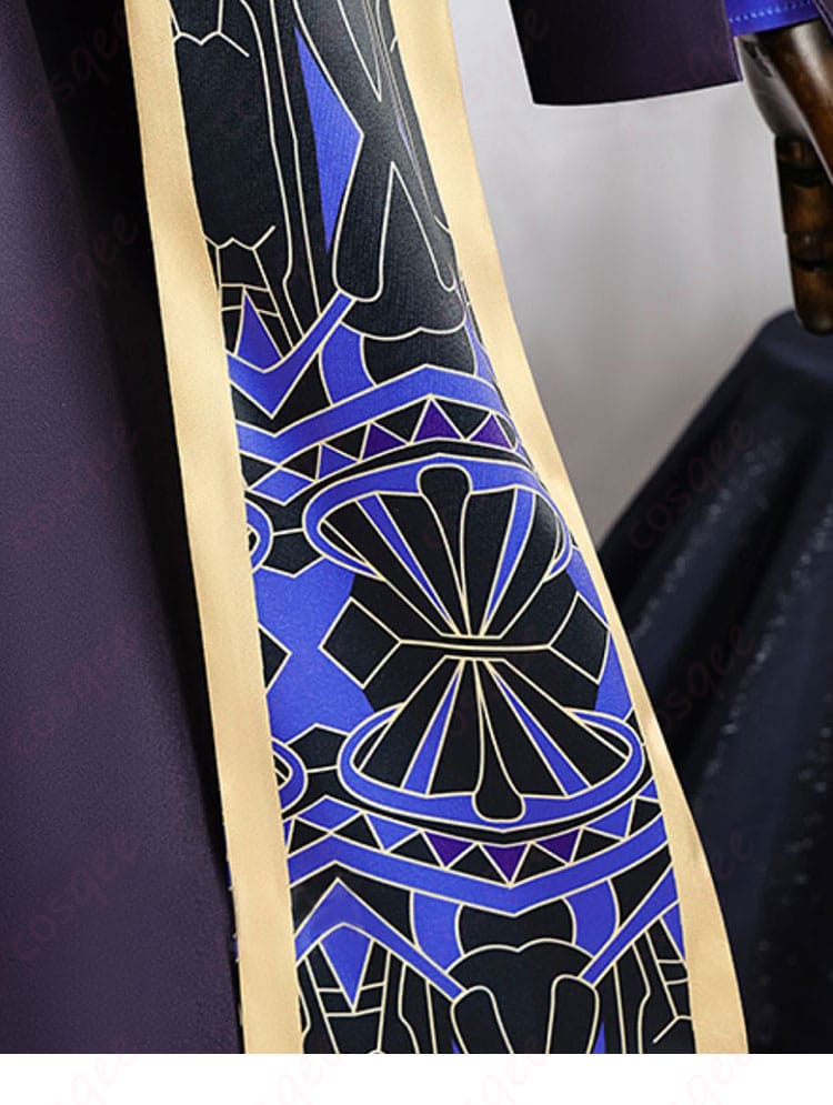 セノコスプレ衣装の衣服の模様装飾。キャラクターの特徴的なデザインがよく表れています。