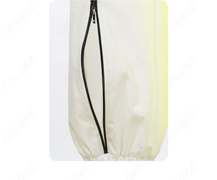 ウィンクキラー衣装のパンツ脚部分の装飾。細かいディテールが高い再現度を示す。