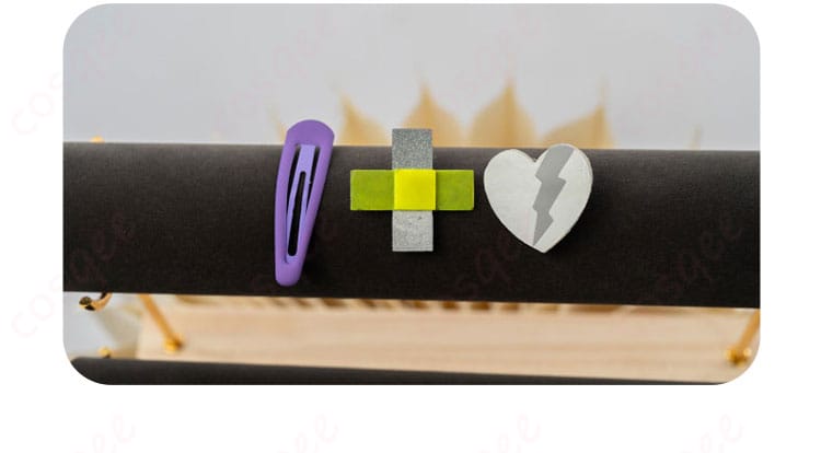 ウィンクキラー衣装の髪飾り。美しく細かいデザインが特徴。