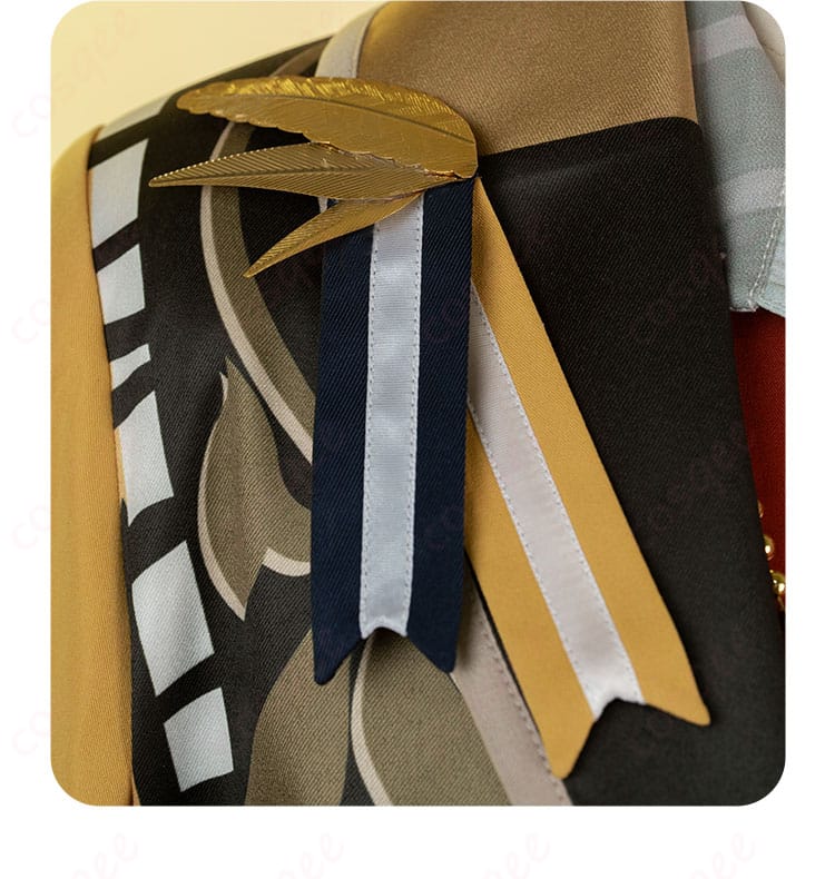 衣襟の装飾部分。キャラクターに合わせた華やかなデザインが特徴の衣襟。