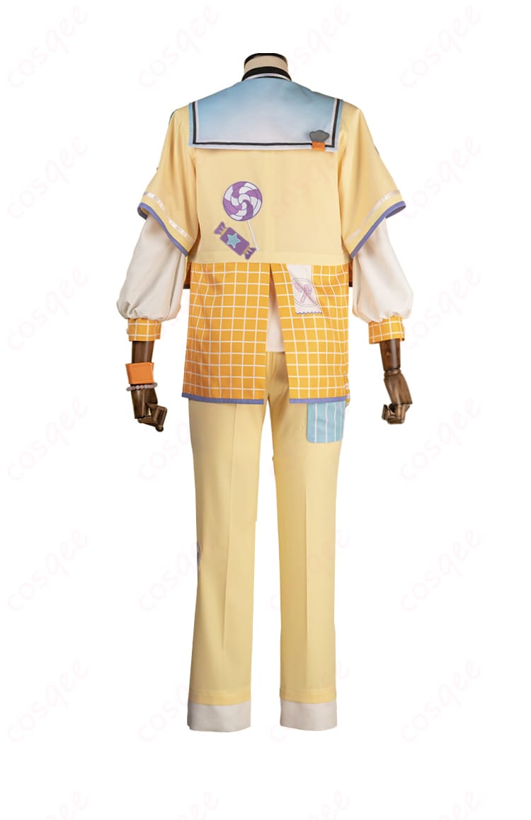 天祥院英智 コスプレ衣装 背面ビュー。デザインと品質にこだわり抜かれた衣装。