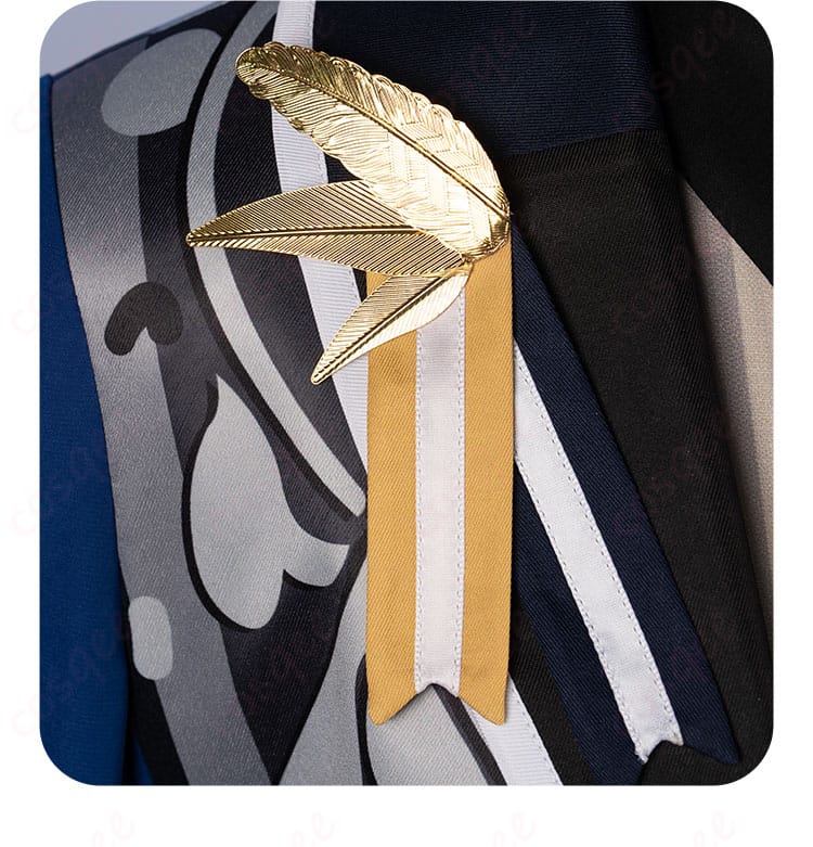 衣領の装飾部分。しっかりとした縫製で高級感が漂います。