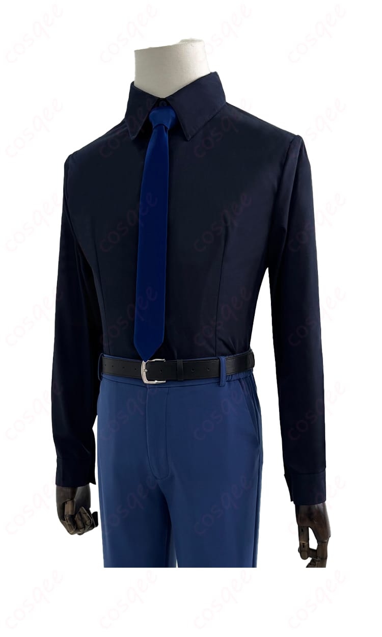 潔世一コスプレ衣装の内搭シャツのディテール。着心地と細部のデザインが魅力。